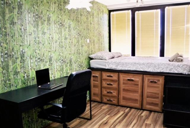 The White Apartment - Free Parking Софія Екстер'єр фото