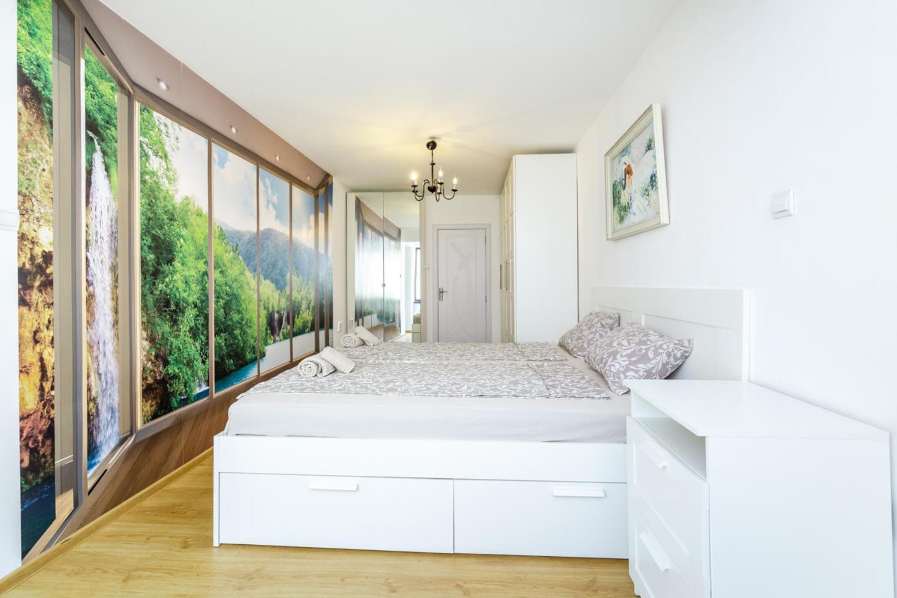 The White Apartment - Free Parking Софія Екстер'єр фото