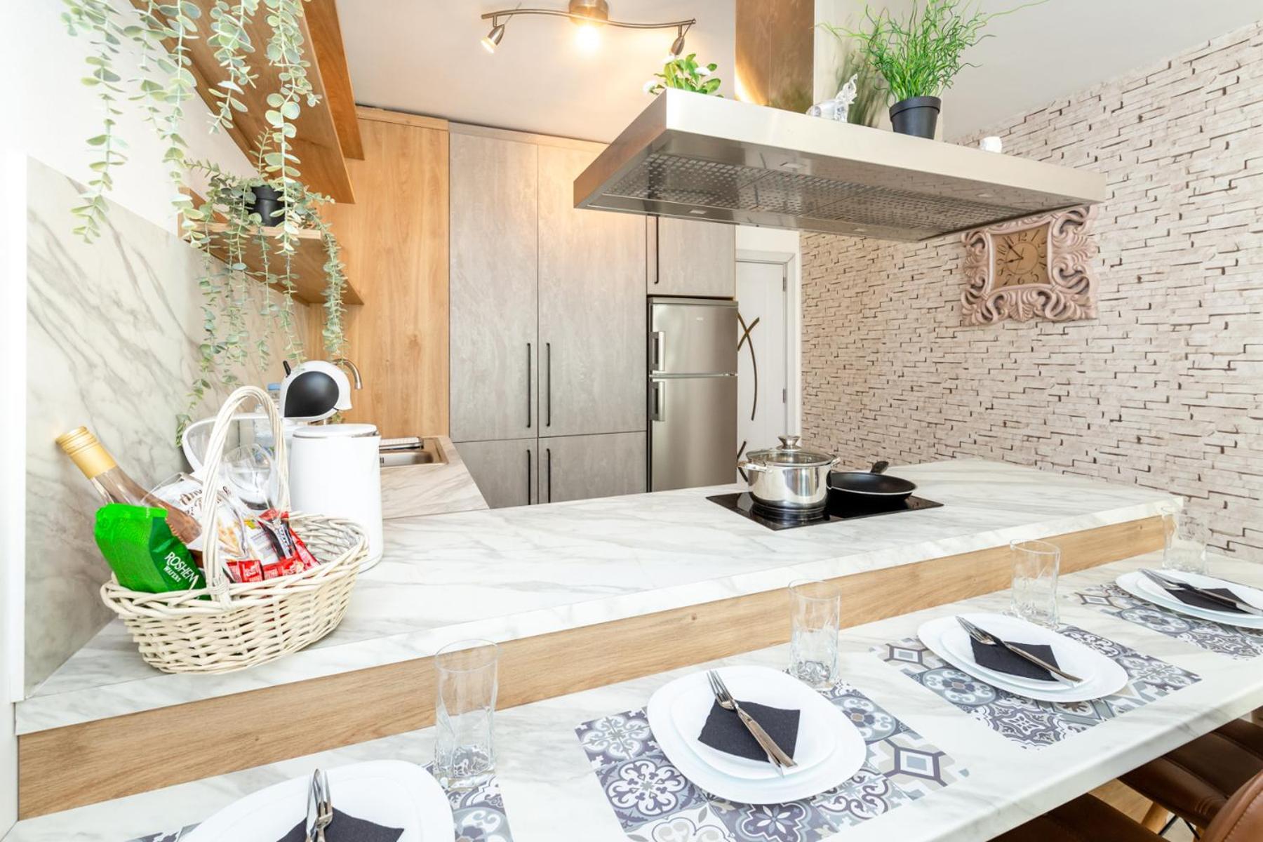 The White Apartment - Free Parking Софія Екстер'єр фото