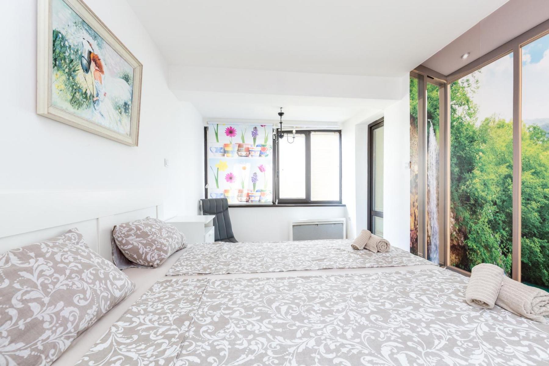 The White Apartment - Free Parking Софія Екстер'єр фото