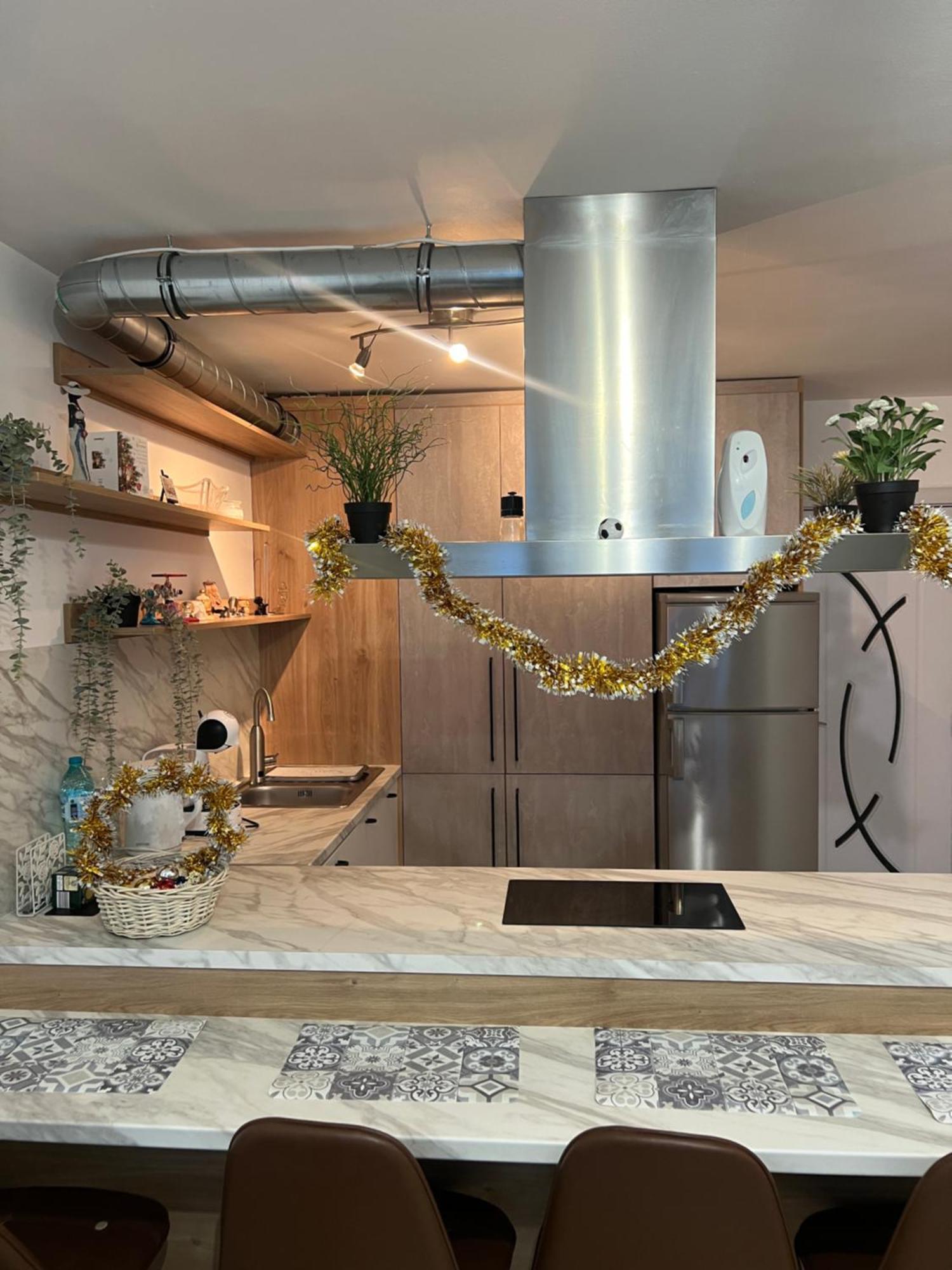 The White Apartment - Free Parking Софія Екстер'єр фото